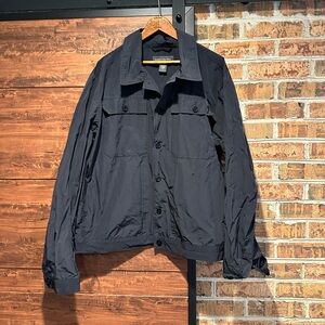 Men’s Banana Republic Rain Jacket size XL (42)